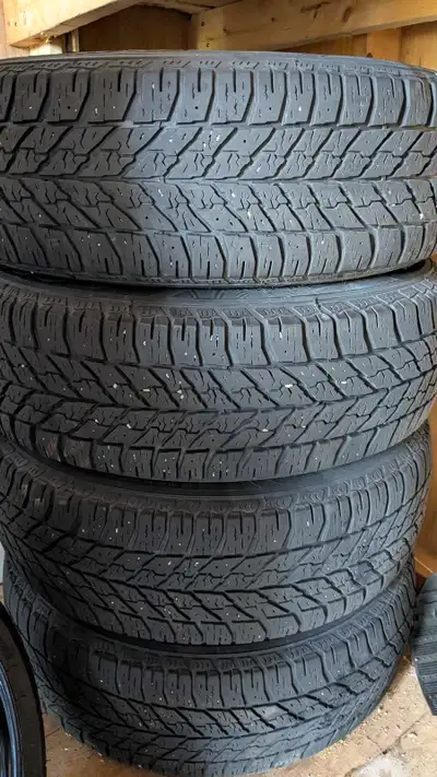 Goodyear Winter Tires and Rims to fit 2018 Hyundai Tuscon may fit other vehicles. 225/60/17 One tire...