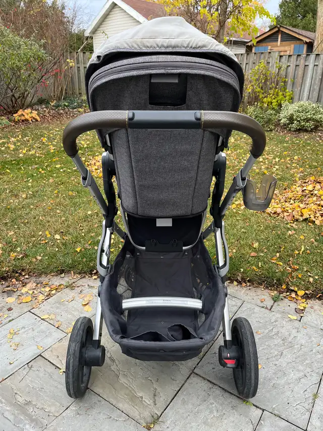 Uppababy vista double stroller in Strollers, Carriers & Car Seats in Mississauga / Peel Region - Image 7