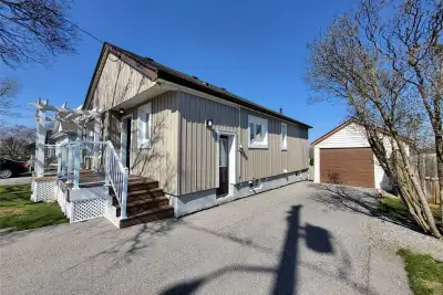 This legal, beautifully updated walkout basement apartment offers great space and privacy in a fanta...