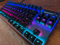 SteelSeries Apex 7 Red Switch Mechanical Keyboard | OLED Screen