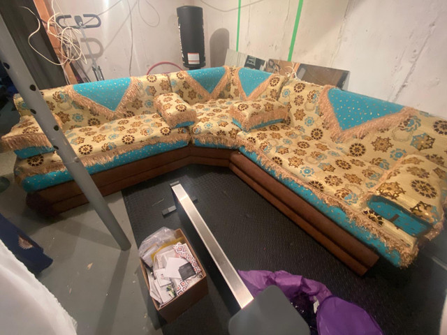 Arabian Sectional Sofa in Couches & Futons in Kitchener / Waterloo - Image 3