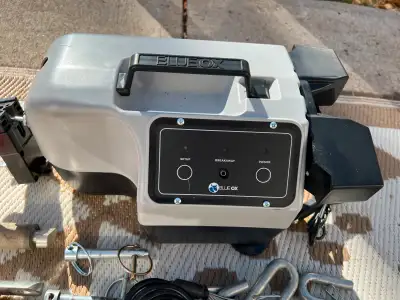 Blue Ox Patriot Brake System Model: BRK2022 Used for 3 months to flat-tow vehicle across Canada Come...