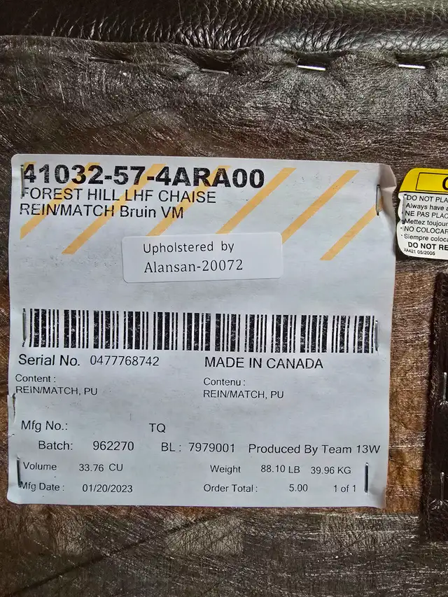 Canadian Made Palliser Couch in Couches & Futons in Stratford - Image 7