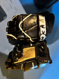 Itech 14” hockey gloves