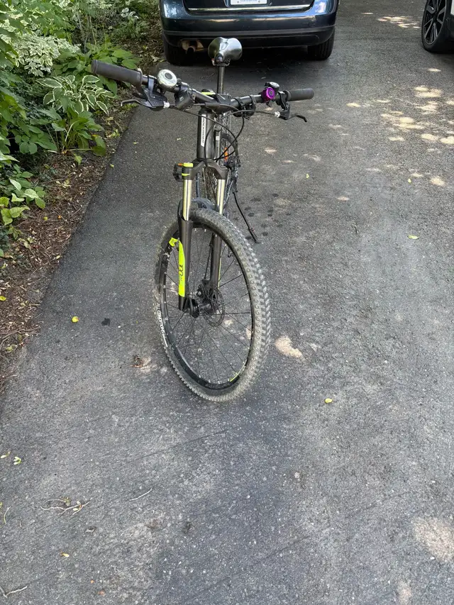 Decathlon Rockrider Mountain Bike in Mountain in Ottawa - Image 4