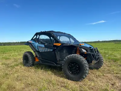Mint condition 2025 can am maverick x3 turbo with only 480km! Financing available! Comes with extend...