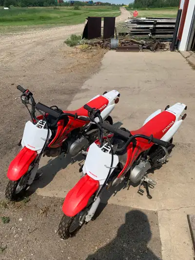 Like new condition used very little bought for grandsons now to small run great mint