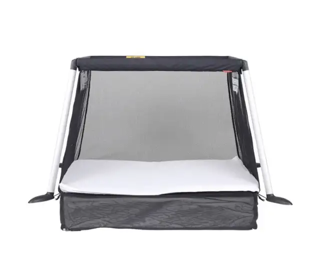 Ted And Phil Travel Crib in Cribs in City of Toronto - Image 3