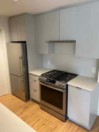 2bed 2bath Upper Montrose Condo
