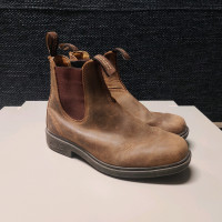 Blundstone    500 Boot Brown ⎮ Mens 7.5 US  / Wmns 9.5 US