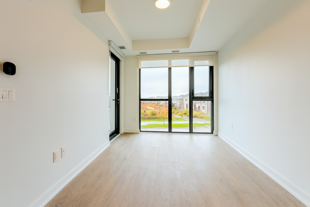 For Rent - 1 Bed 1 Bath in Long Term Rentals in Oakville / Halton Region - Image 8