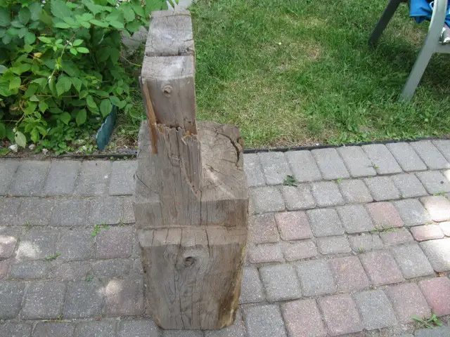 Vintage Solid Wood Caledon Barn Beam Remant Varied Uses C1867 in Arts & Collectibles in Mississauga / Peel Region - Image 4