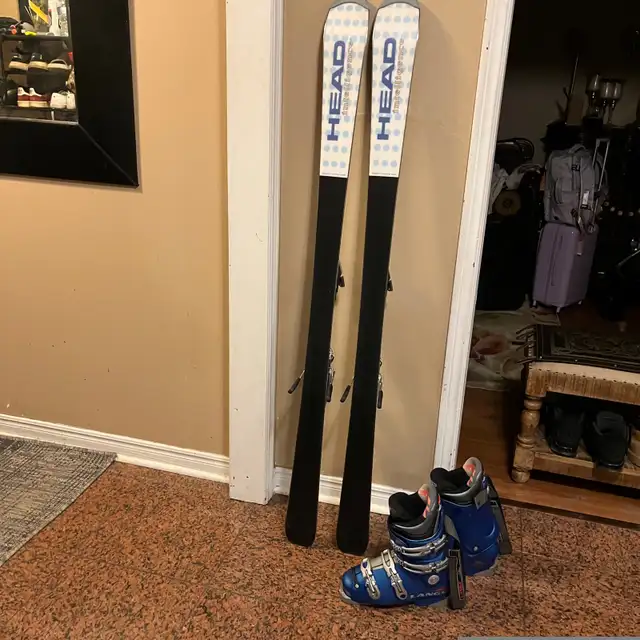 149 Head ski Fiber  jacket . All mountain  with boots Boots  in Ski in Markham / York Region - Image 6