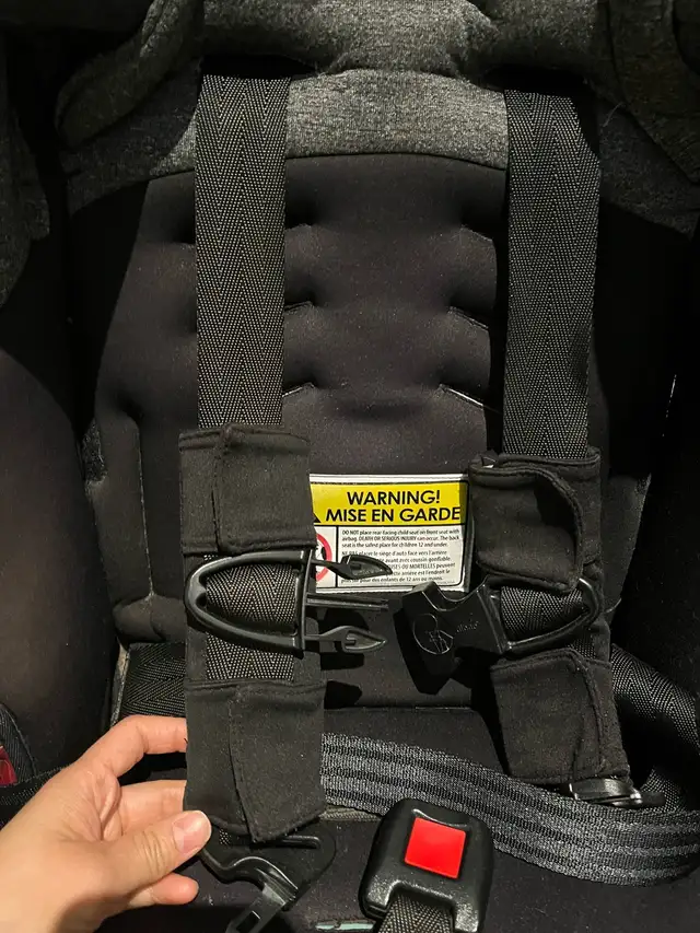 diono car seat in Strollers, Carriers & Car Seats in Oakville / Halton Region - Image 4