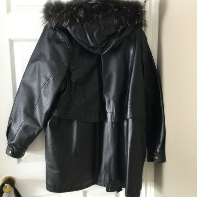 Leather 3/4 length Jacket in Women's - Tops & Outerwear in Sault Ste. Marie - Image 2