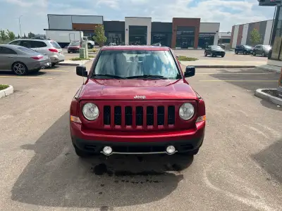 Hello I am selling my jeep patriot 2013 4x4 has done 249k km’s . Alberta active status vehicle . Com...