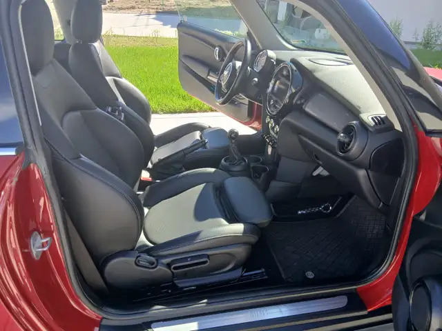 2017 MINI COOPER - EXCELLENT CONDITION!509452564164126724