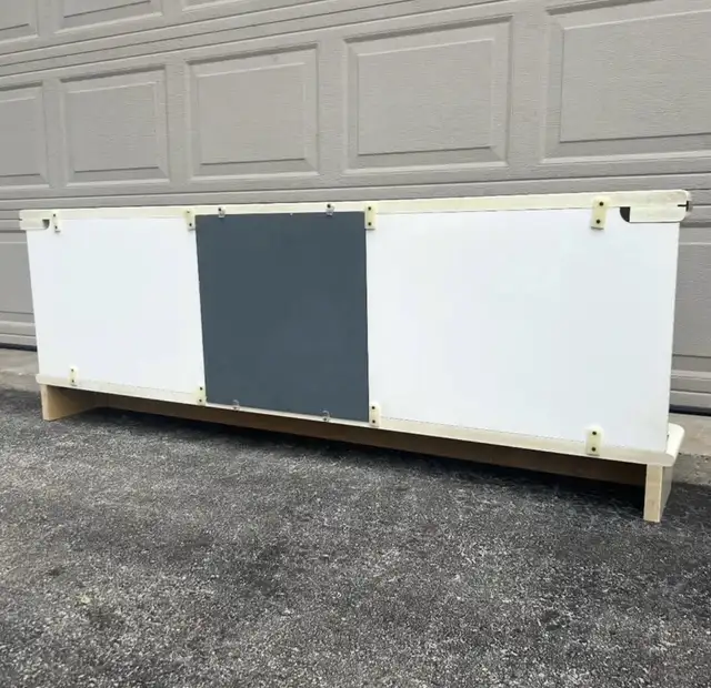 Italian white lacquer Headboard in Home Décor & Accents in Mississauga / Peel Region - Image 5