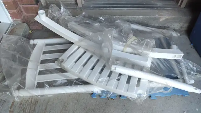 Brand new White Folding Adjustable Reclining Chair in Chairs & Recliners in Markham / York Region - Image 3