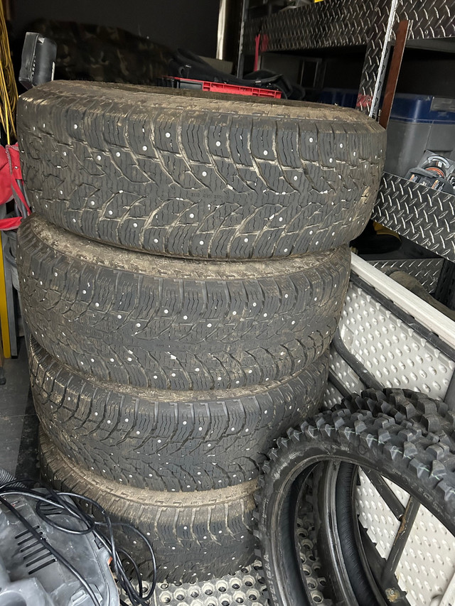Ford F-350 studded winter tires with factory rims in Tires & Rims in Lethbridge - Image 2