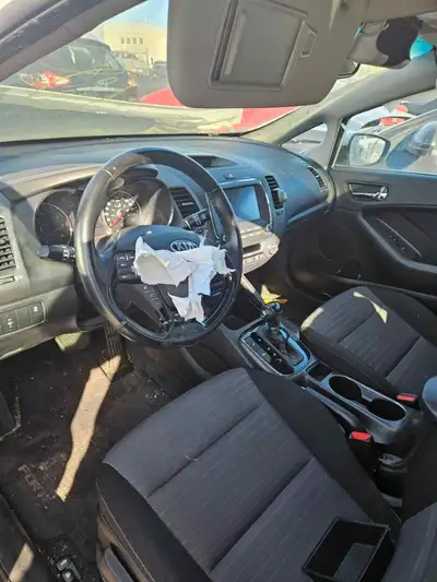 2017 Kia Forte lux this vehicle is only for parts please contact us at 403 354 5560 or find us on go...
