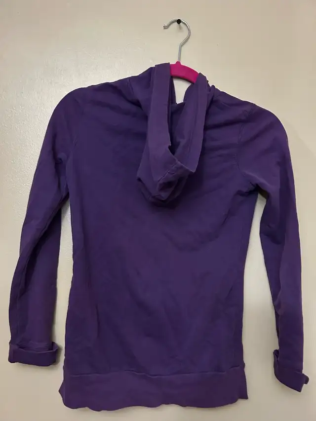 Purple Sequin Hoodie Kids (M) in Kids & Youth in Mississauga / Peel Region - Image 3