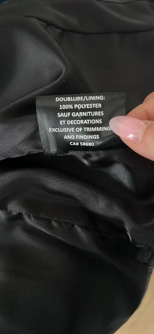 veste cuir / leather  veritable  in Women's - Tops & Outerwear in City of Montréal - Image 6
