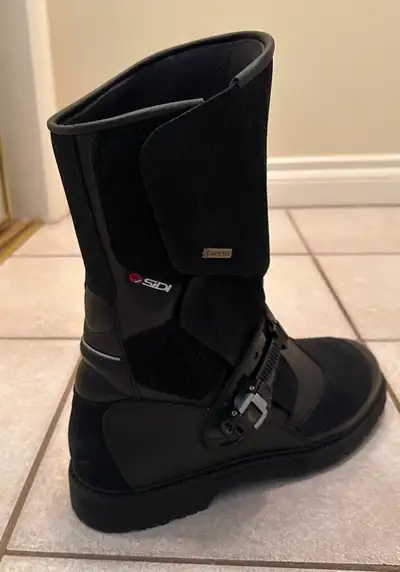 Sidi Canyon Boots size 10.5/11. High quality, classy riding boots that are very comfortable. Made wi...
