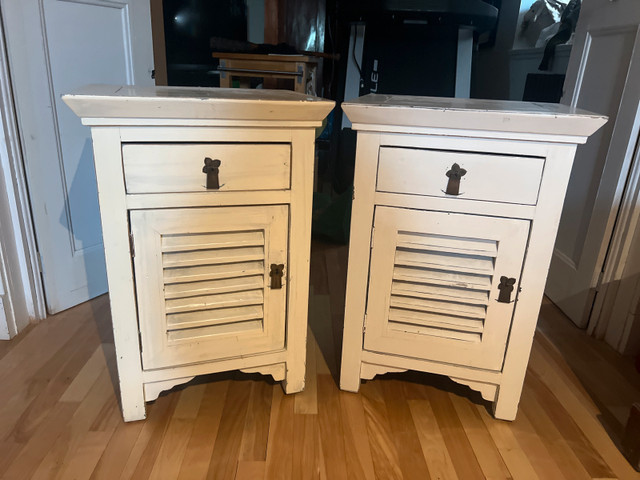 Tables de Chevet dans Commodes et armoires  à Ville de Québec
