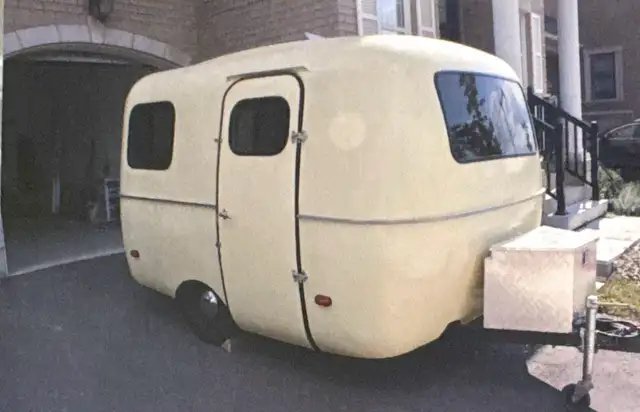 1979 Scamp 13’ Fiberglass Camper Trailer – Fully Restored in Travel Trailers & Campers in Oakville / Halton Region - Image 5