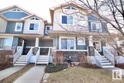 new built in 2015 ， 3-bedroom 2.5-bath home with large luxury kitchen, a single garage, and April 05...