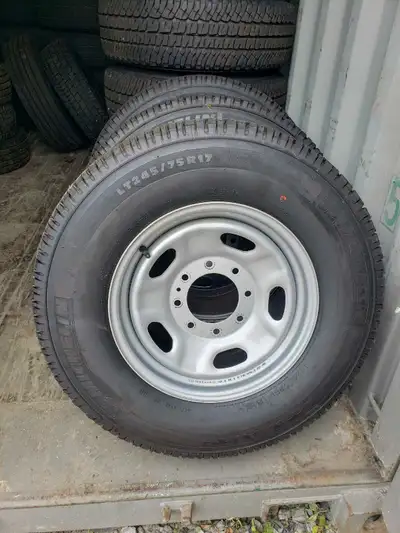 New 2024 LT 245/75R17 Michelin tires Ford F250 wheels 2024 brand new Ford F-250 takeoffs, set of 4 M...