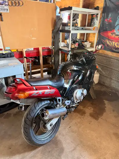 2000 zx6e Ownership in hand Very recent carb / oring replacement 30k on the bike Bike will pass safe...