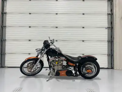 2007 Harley-Davidson Touring Custom $13500. Come see it! Plus HST & registration fees. WE WILL TAKE...