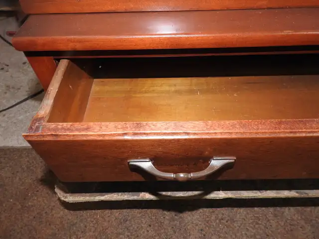 Stacking Antique Barrister Bookcase Lead Sliding Doors (Danner) in Bookcases & Shelving Units in Hamilton - Image 7