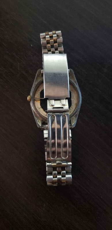 SELL or TRADE / Westclox men's wrist watch / Please read descrip dans Bijoux et montres  à Longueuil/Rive Sud - Image 4