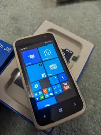 Blu win Jr windows phone - like new in box