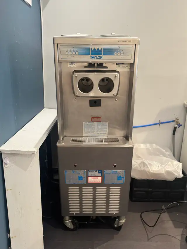 Taylor Soft Serve Ice Cream Machine Model 794 — Twin Twist — Water-Cooled