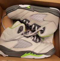 Nike Air Jordan 5 Retro - Grey and Green - Kids size 1