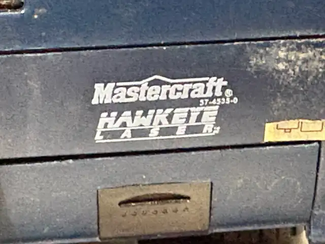 Mastercraft Hawkeye Laser Level Kit with Tripod & Case in Hand Tools in Oakville / Halton Region - Image 9