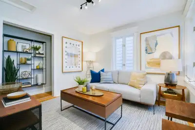 Charming and bright 1-bedroom, 1-bathroom upstairs apartment in Leslieville duplex. Private west-fac...