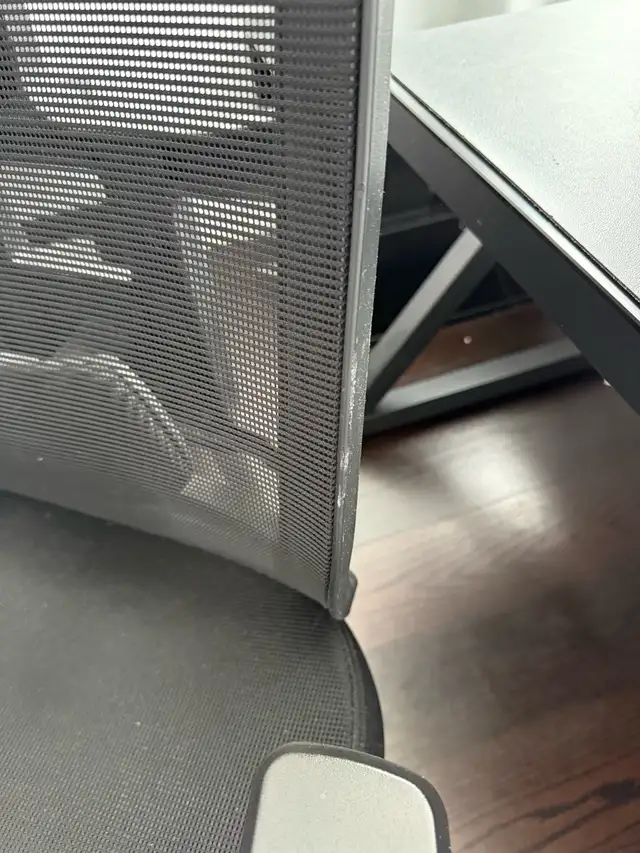 Office Chair  in Chairs & Recliners in Markham / York Region - Image 4