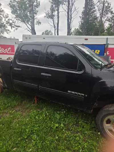 2011 gmc sierra parts truck let me know what u need