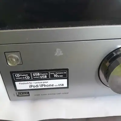 A neat Sony HCD S30iP Radio with CD Player. Can be connected to IPOD/iPad via USB