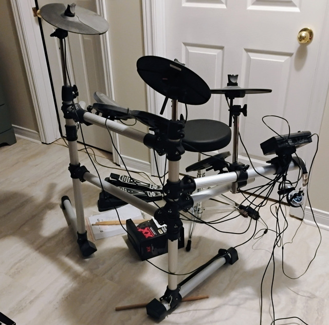 Electronic Drum Kit410021176070656001