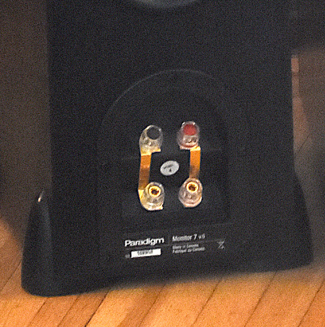 PARADIGM MONITOR 7 V.5 SPEAKERS. MINT ONE OWNER GENTLY USED. in Speakers in St. Catharines - Image 4