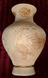 Elegant Vintage Chinese Chalkware Vase