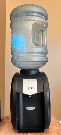 Distributeur d’eau chaude et froide / Hot & ColdWater dispenser