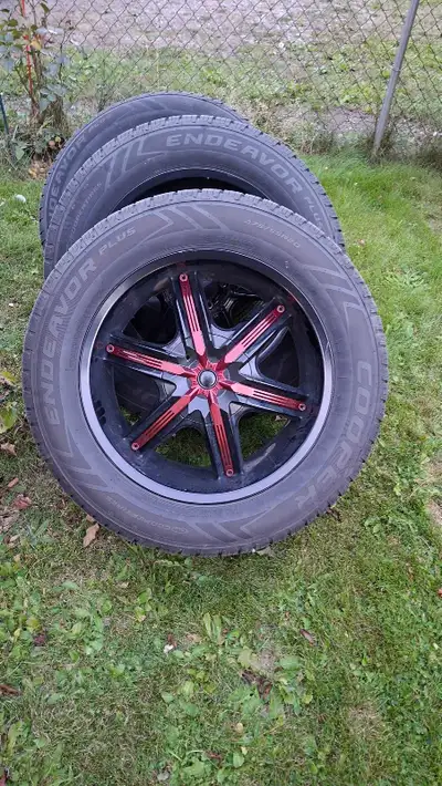 275/55R20 Cooper Endeavor like brand new, summer tires. Call or text 7058251781