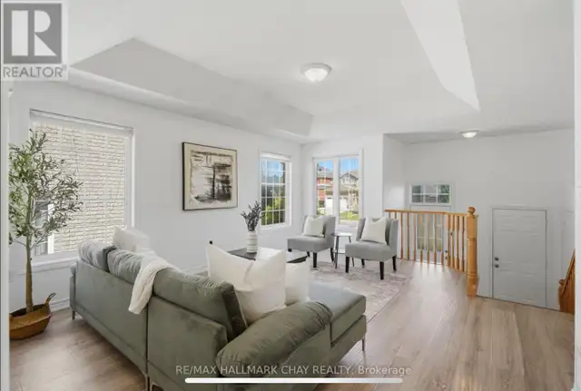 Spacious Barrie Bungalow Rental- Long Term & Short Term
